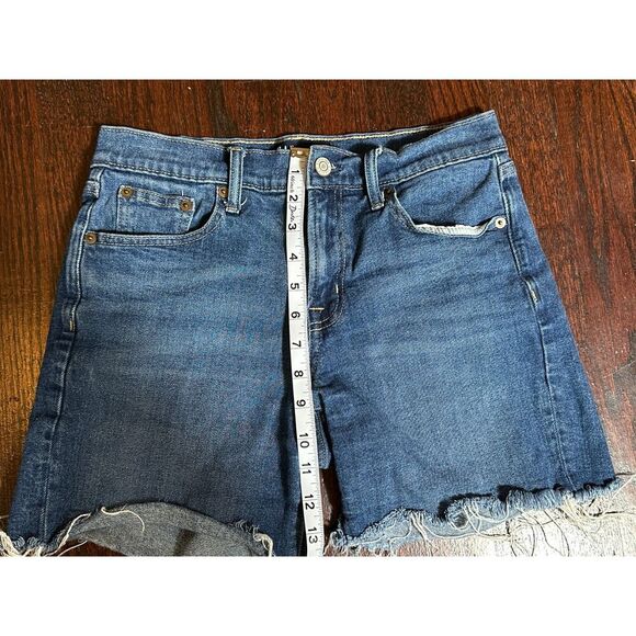 Gap Denim Classic 5" Denim Short Size 2 - Picture 6 of 8